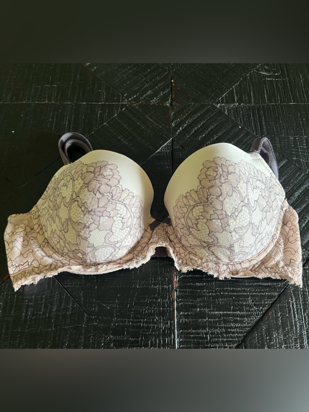 Victoria’s Secret Dream Angels Lined Demi Bra Size 34C